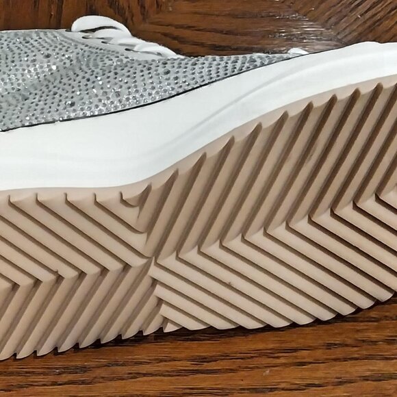 Wild Pair Rhinestone Platform Hi-top Lace -up Sneakers White Size 6M - Picture 4 of 6